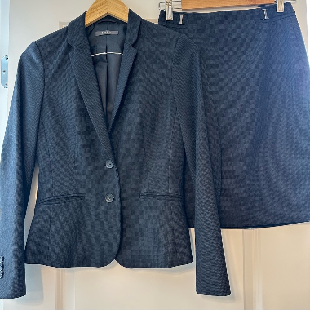Esprit 2 piece suit
